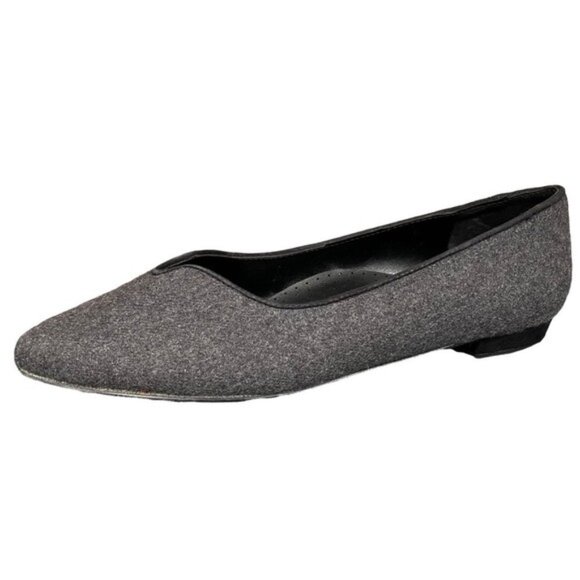 Vaneli Women's Ganet Pointed Toe Grey Flats Felt Leather Italian Made Sz 8 Wide - Picture 1 of 14